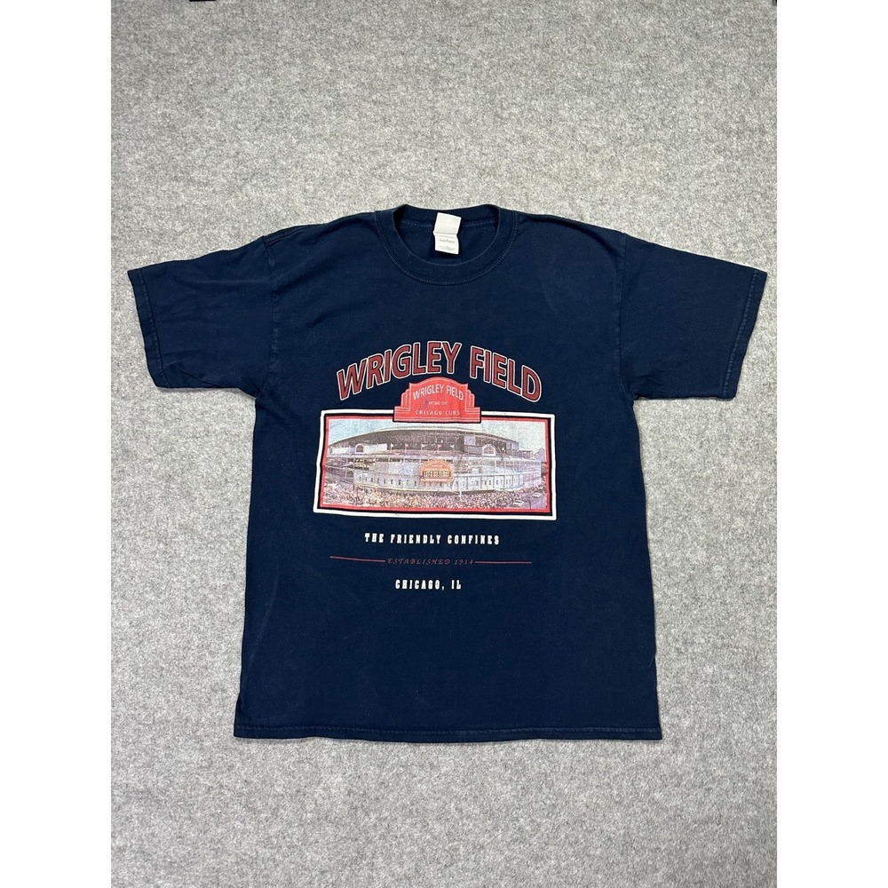 Gildan Wrigley Field Chicago Cubs MLB T-Shirt Mens L Blue The Friendly Confines